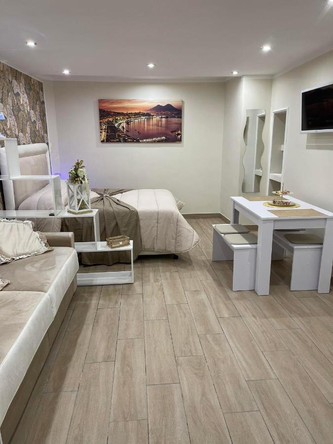 La Dimora Dei Sogni Sedil Capuano Home Suite Наполи Екстериор снимка