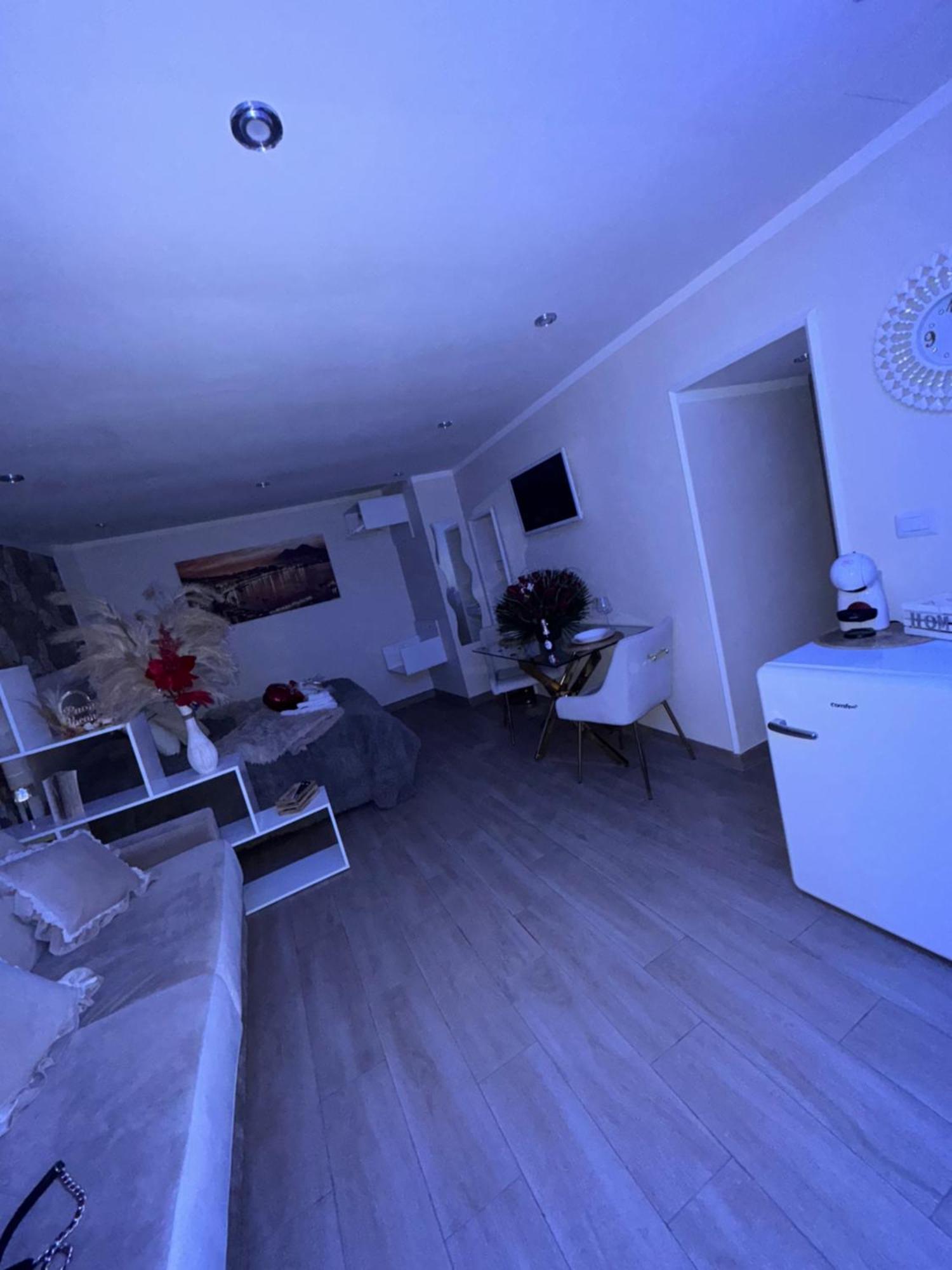La Dimora Dei Sogni Sedil Capuano Home Suite Наполи Екстериор снимка